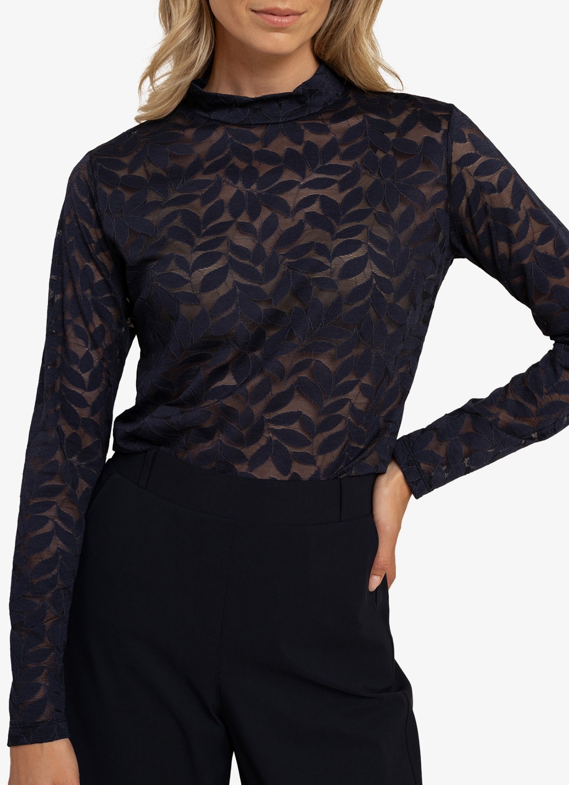 Studio Anneloes Reagan lace top - detail 4 kobaltblauw