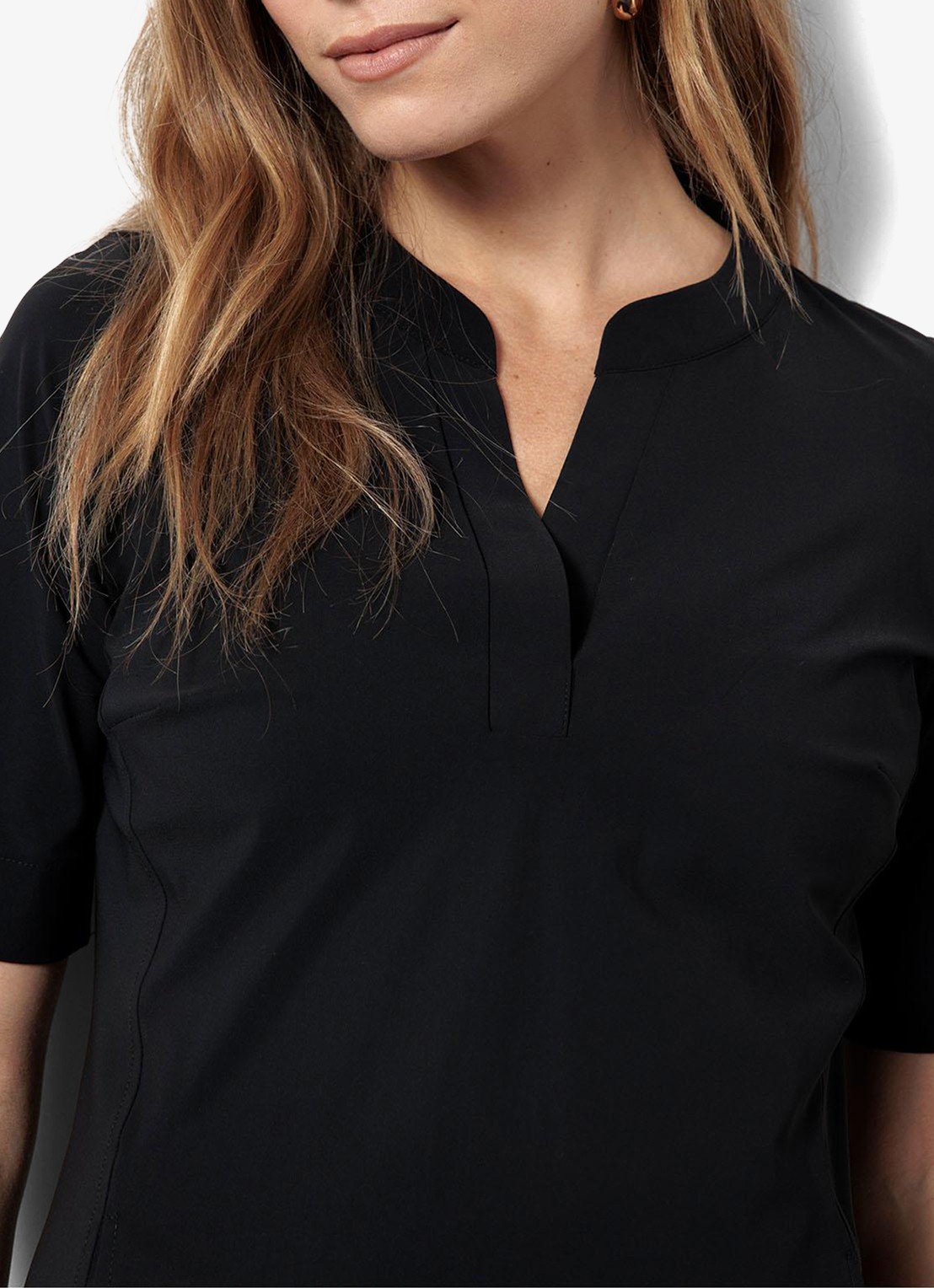 Studio Anneloes Simplicity mini jurk van travelstof - detail 3 zwart