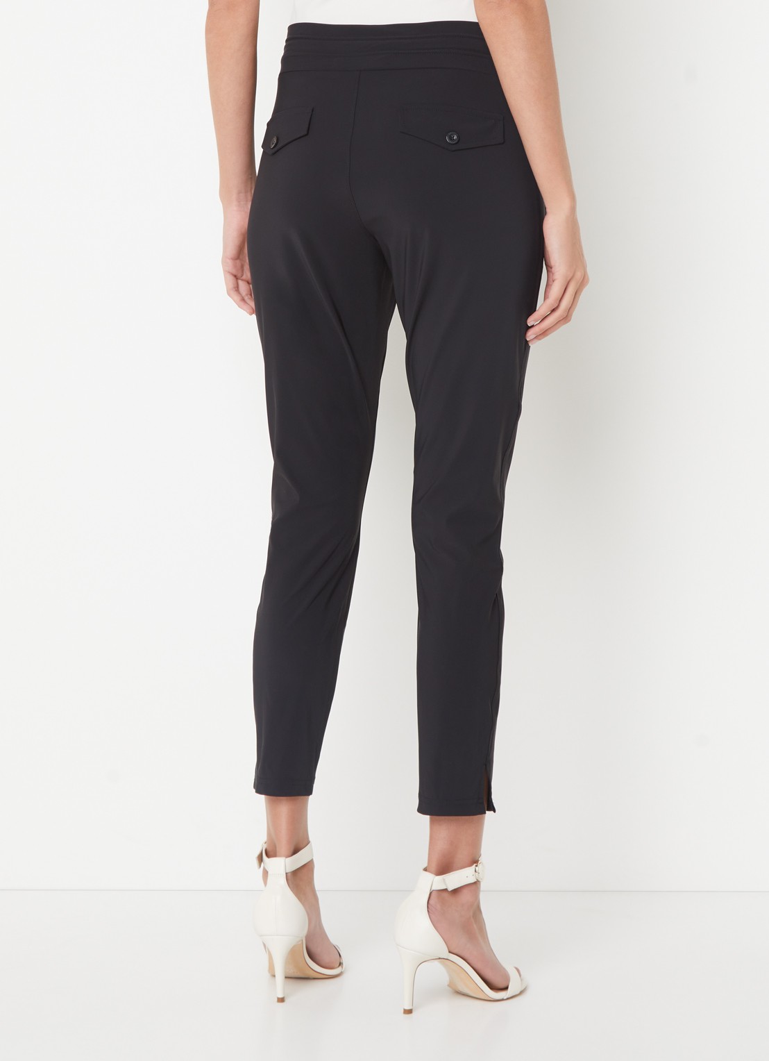 Studio Anneloes Startup mid waist cropped tapered fit pantalon van travelstof - achterkant 6 zwart