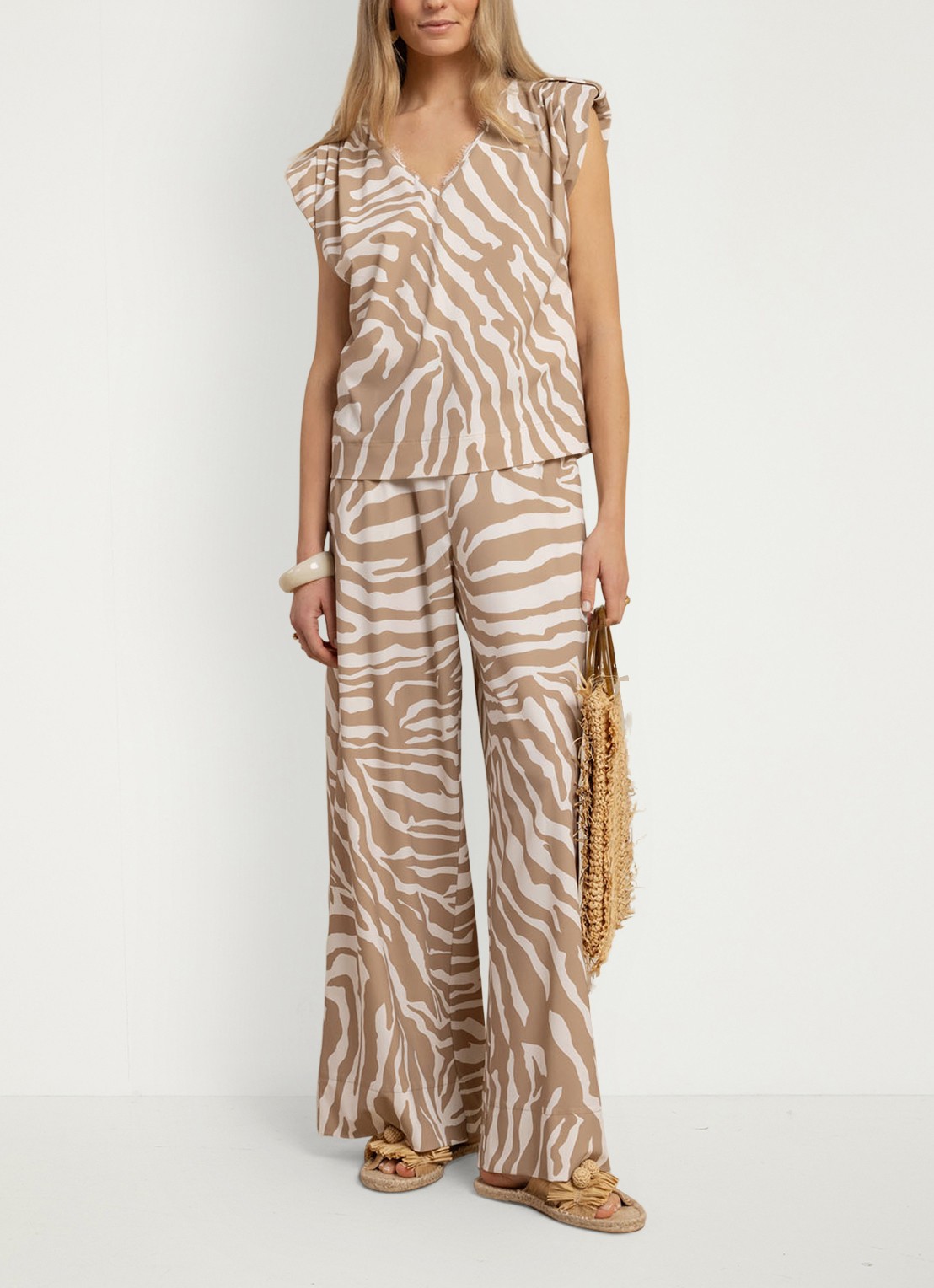 Studio Anneloes Tuniek met panterprint - detail 3 lichtbruin