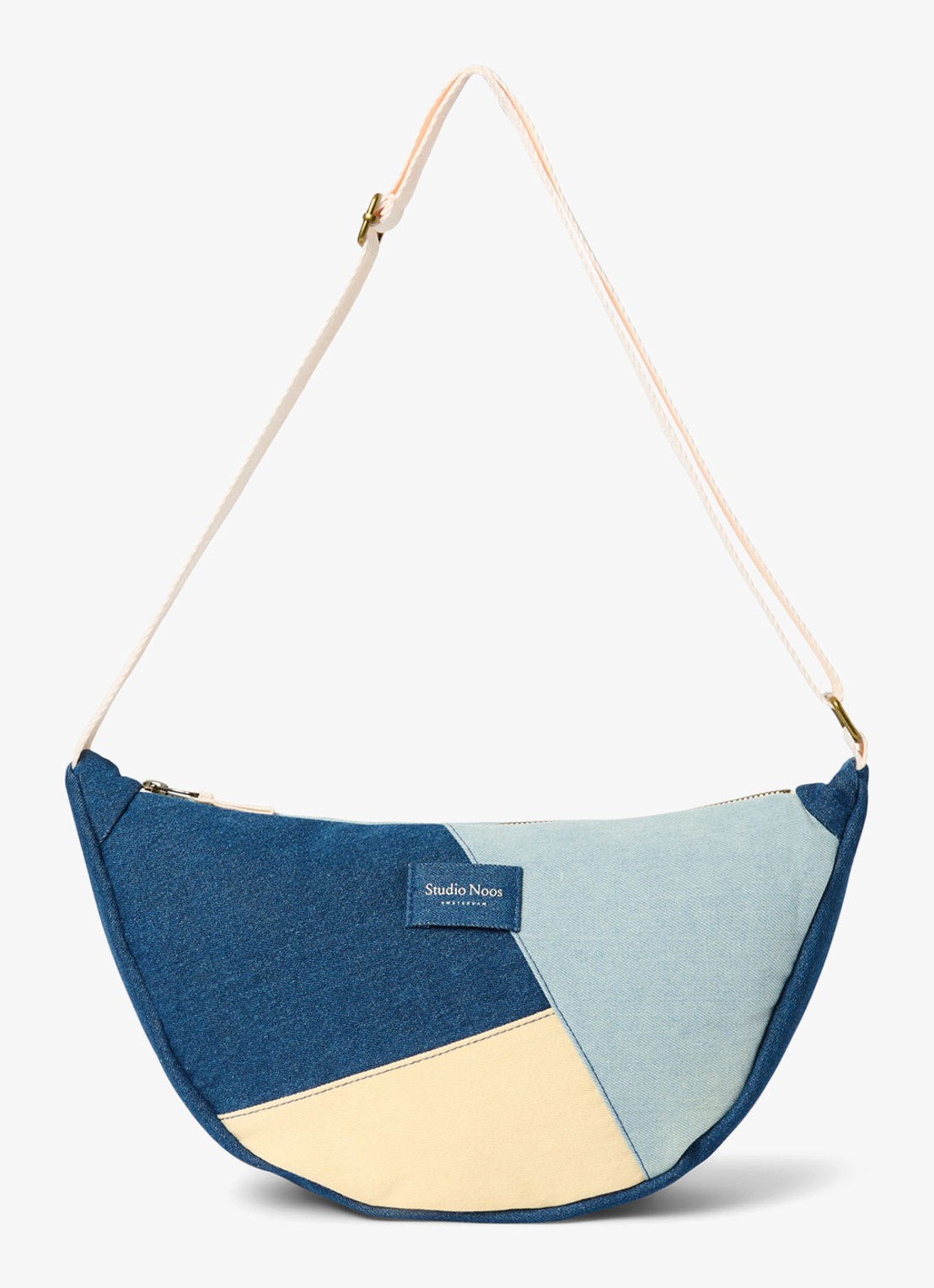 Studio Noos Patchwork crossbodytas met logo - voorkant jeans