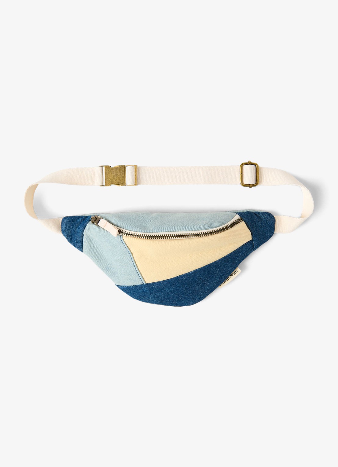 Studio Noos Patchwork Mini heuptas met logo - voorkant jeans
