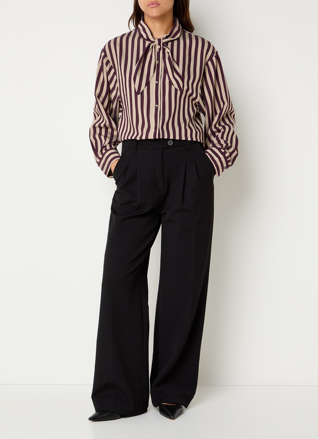 Summum Blouse van satijn met streepprint - voorkant 2 bruin