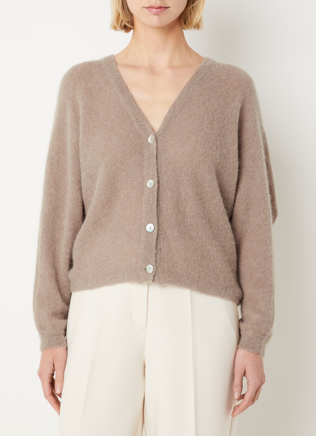 Summum Fijngebreid vest met V-hals - detail 4 khaki
