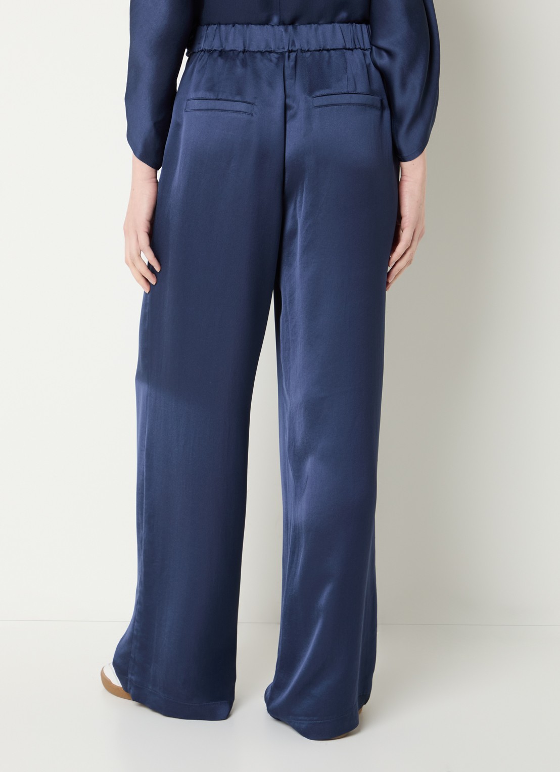 Summum High waist straight fit broek van satijn met ceintuur - achterkant donkerblauw