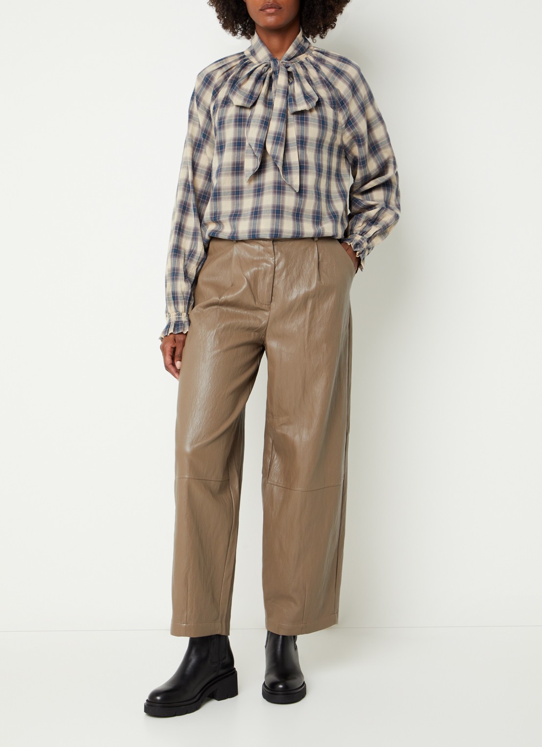Summum High waist wide fit broek van imitatieleer met steekzakken - voorkant 3 lichtbruin