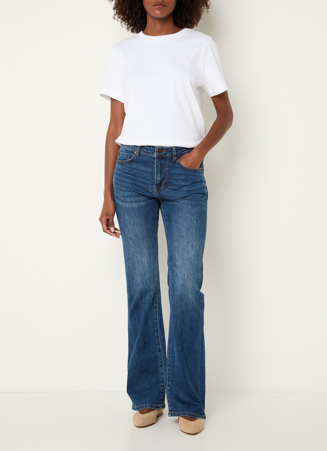 Summum Mid waist flared jeans met donkere wassing  - voorkant 3 indigo