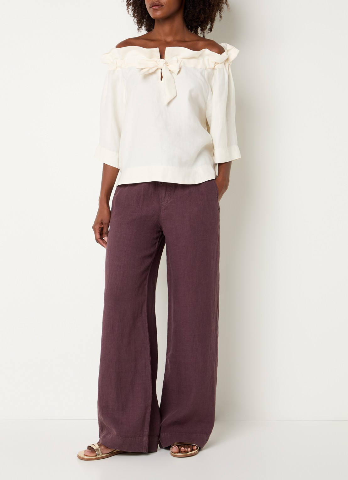 Summum Off shoulder top in linnenblend met volant - voorkant 3 gebroken wit
