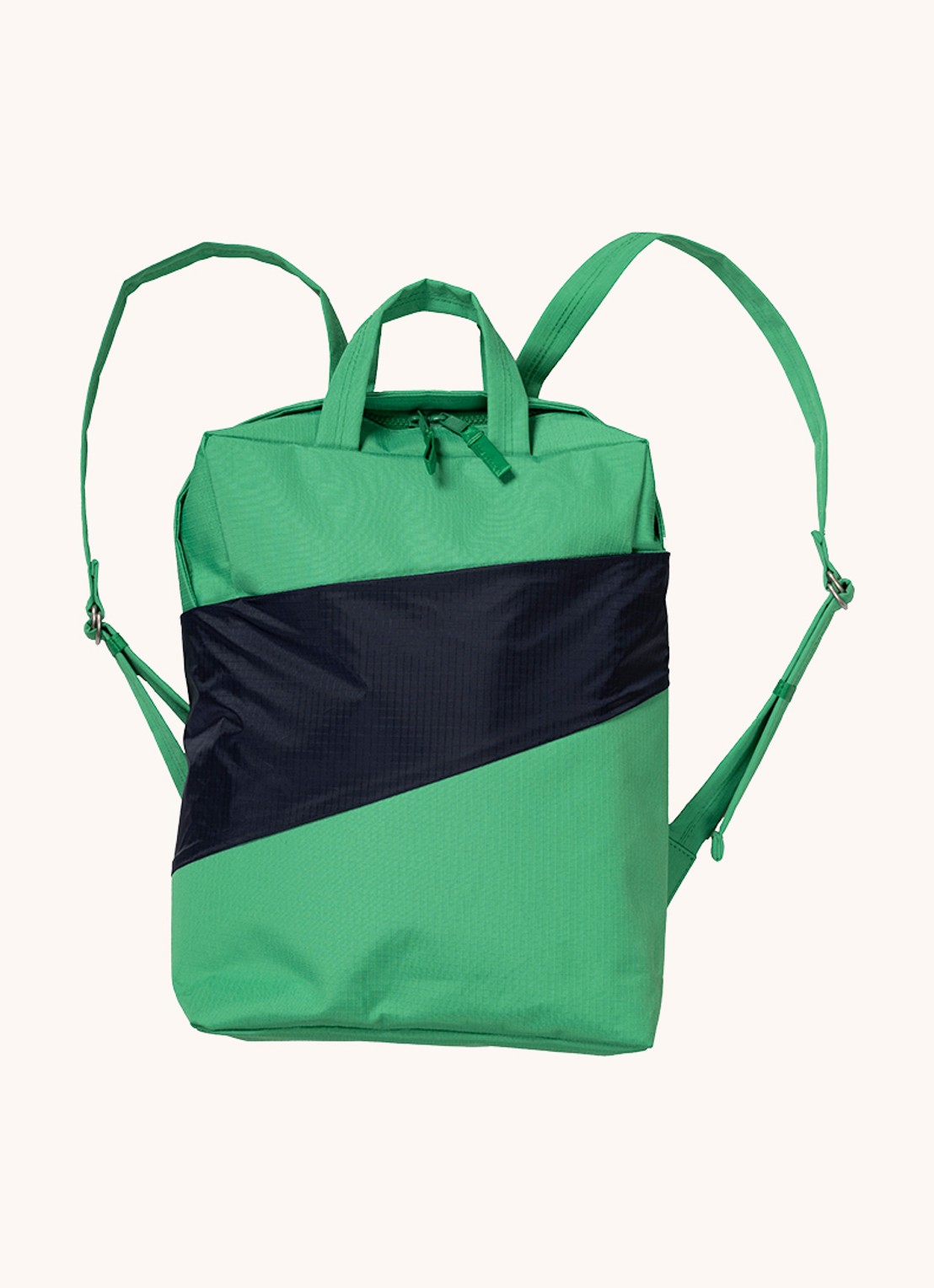 SUSAN BIJL The New Backpack waterafstotende rugzak met 13 inch laptopvak - voorkant 3 groen