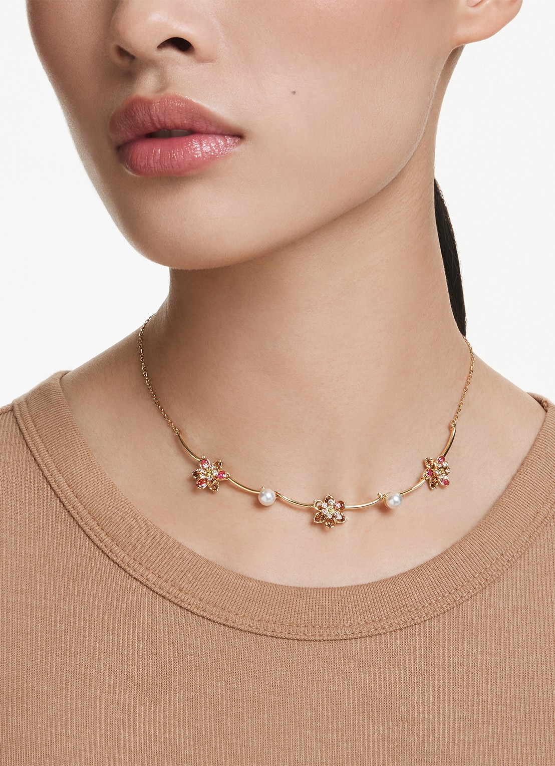 Swarovski Idyllia ketting met imitatieparel - voorkant 6 goud
