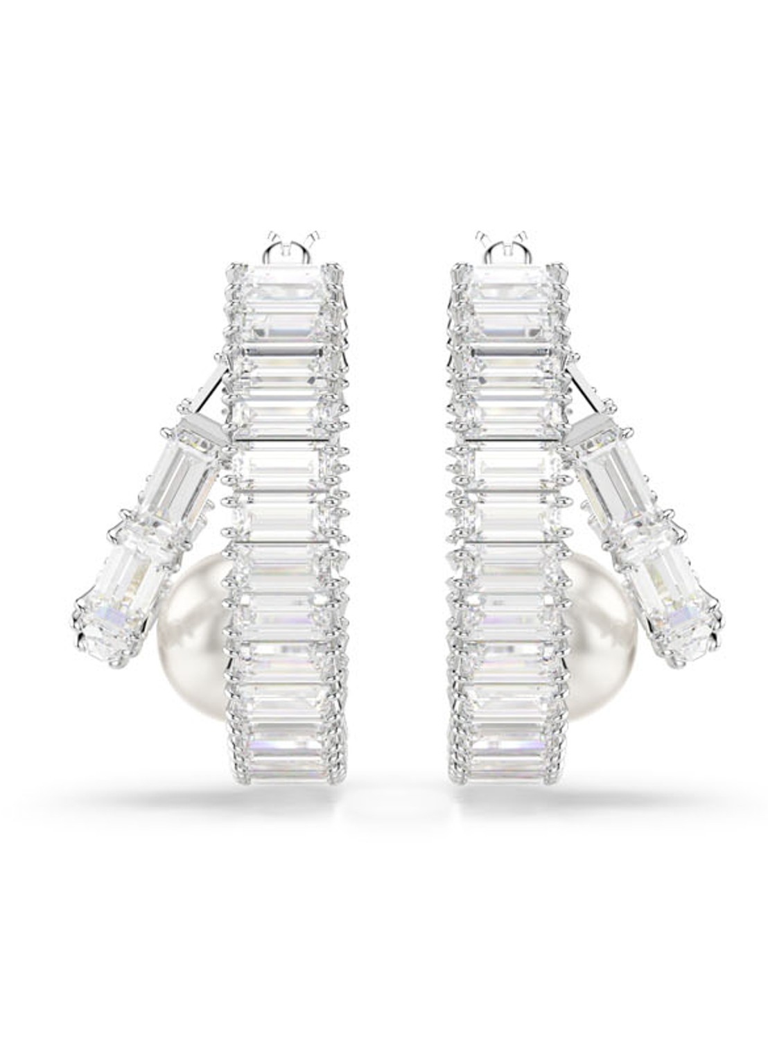 Swarovski SS25 Capsule oorringen met kristal  - detail 2 zilver