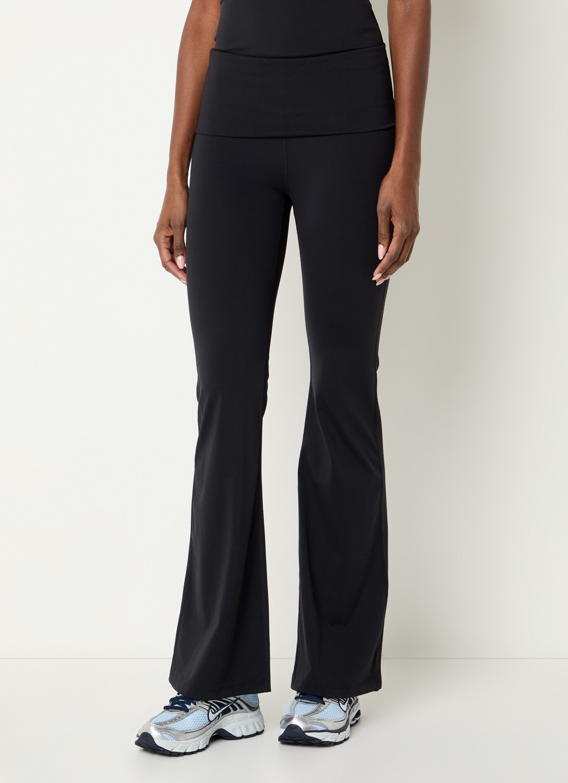 TALA DayFlex high waist flared fit trainingslegging - detail 2 zwart
