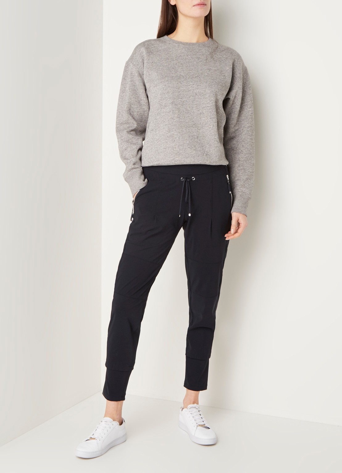 Tapered fit track pants met drawstring - voorkant 2 undefined