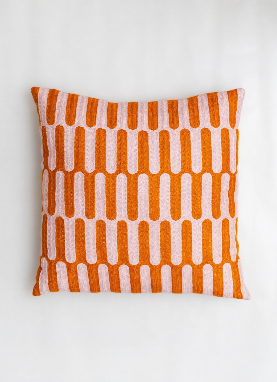 Tarta Gelatina Ziggy kussensloop van  katoen 45 x 45 cm  - voorkant oranje