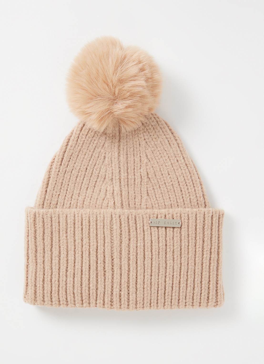 Ted Baker Emilyys grofgebreide muts met logo - voorkant beige