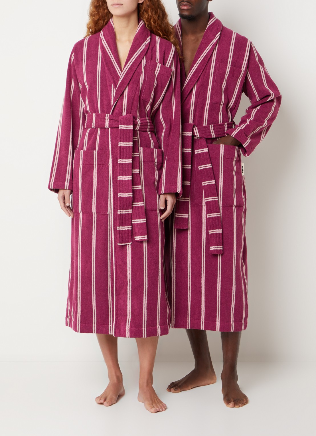 TEKLA Badjas met opgestikte zakken - unisex - voorkant 4 fuchsia