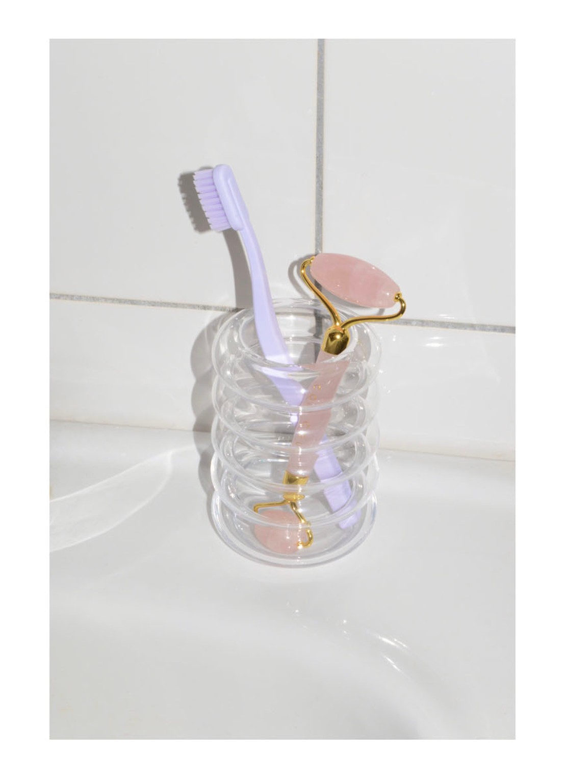 The Coucou Club Coucou Rose Quartz Roller - gezichtsroller - detail 5 lichtroze