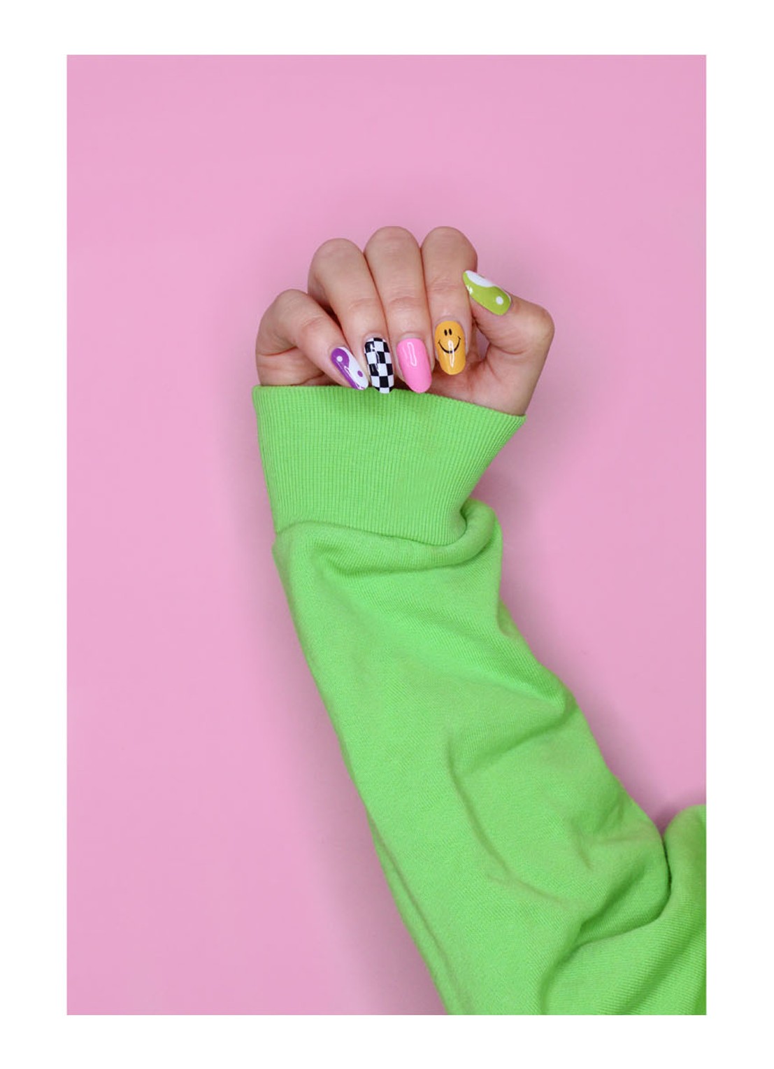 The Coucou Club Semi-Cured Nail Wraps - nagelstickers - detail 6 funky fantasy
