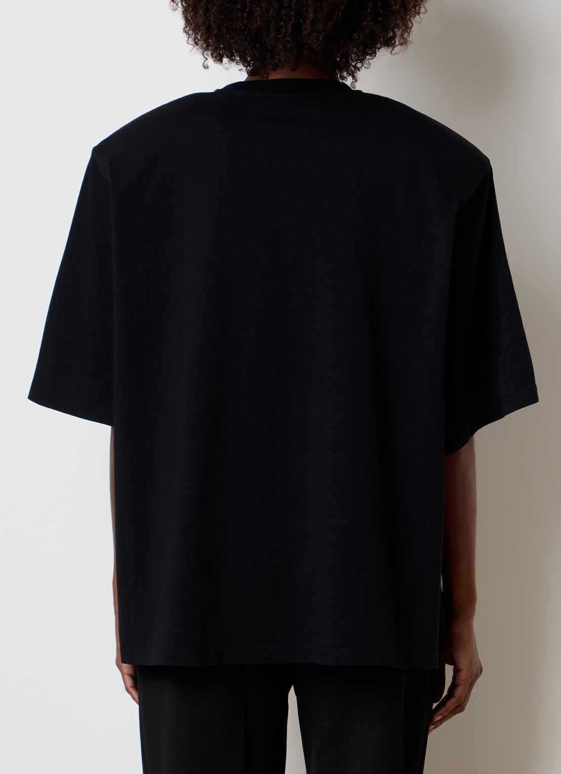 The Frankie Shop Anira T-shirt met schoudervulling - achterkant 5 zwart