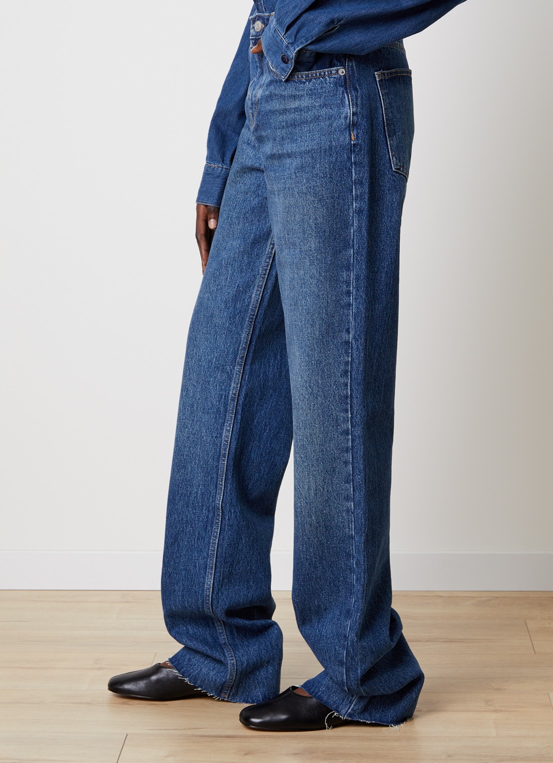 The Frankie Shop Dalston high waist straight leg jeans met medium wassing - detail 5 indigo