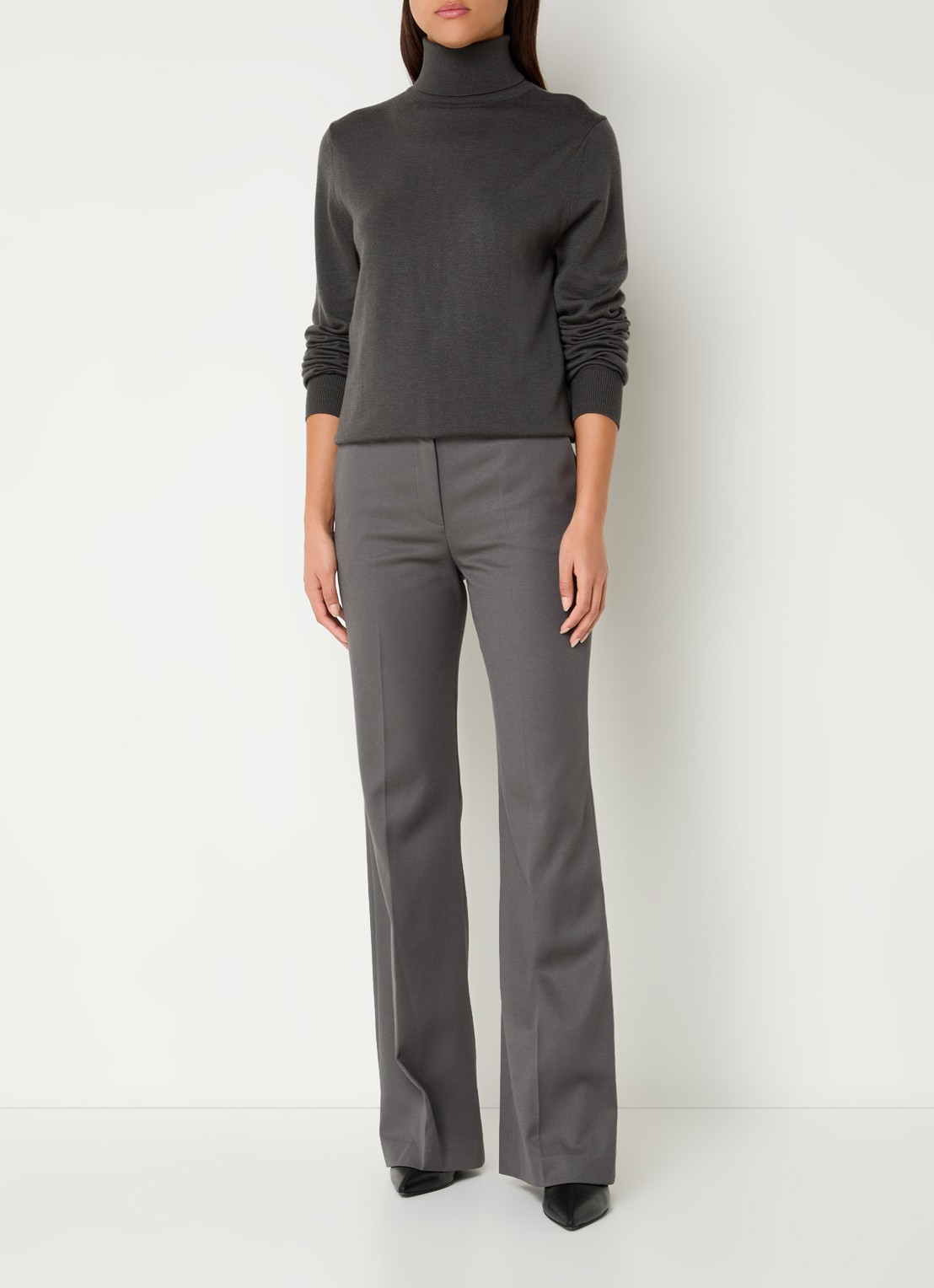 The Frankie Shop Lyra mid waist flared fit pantalon in wolblend - voorkant 2 donkergrijs