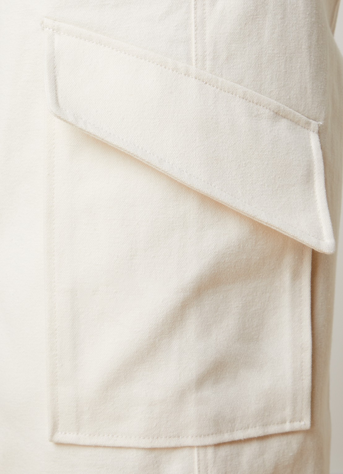 The Frankie Shop Oslo high waist loose fit cargobroek van canvas - detail 2 creme