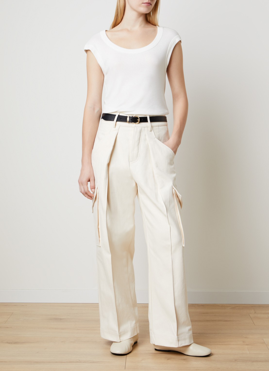 The Frankie Shop Oslo high waist loose fit cargobroek van canvas - voorkant 5 creme