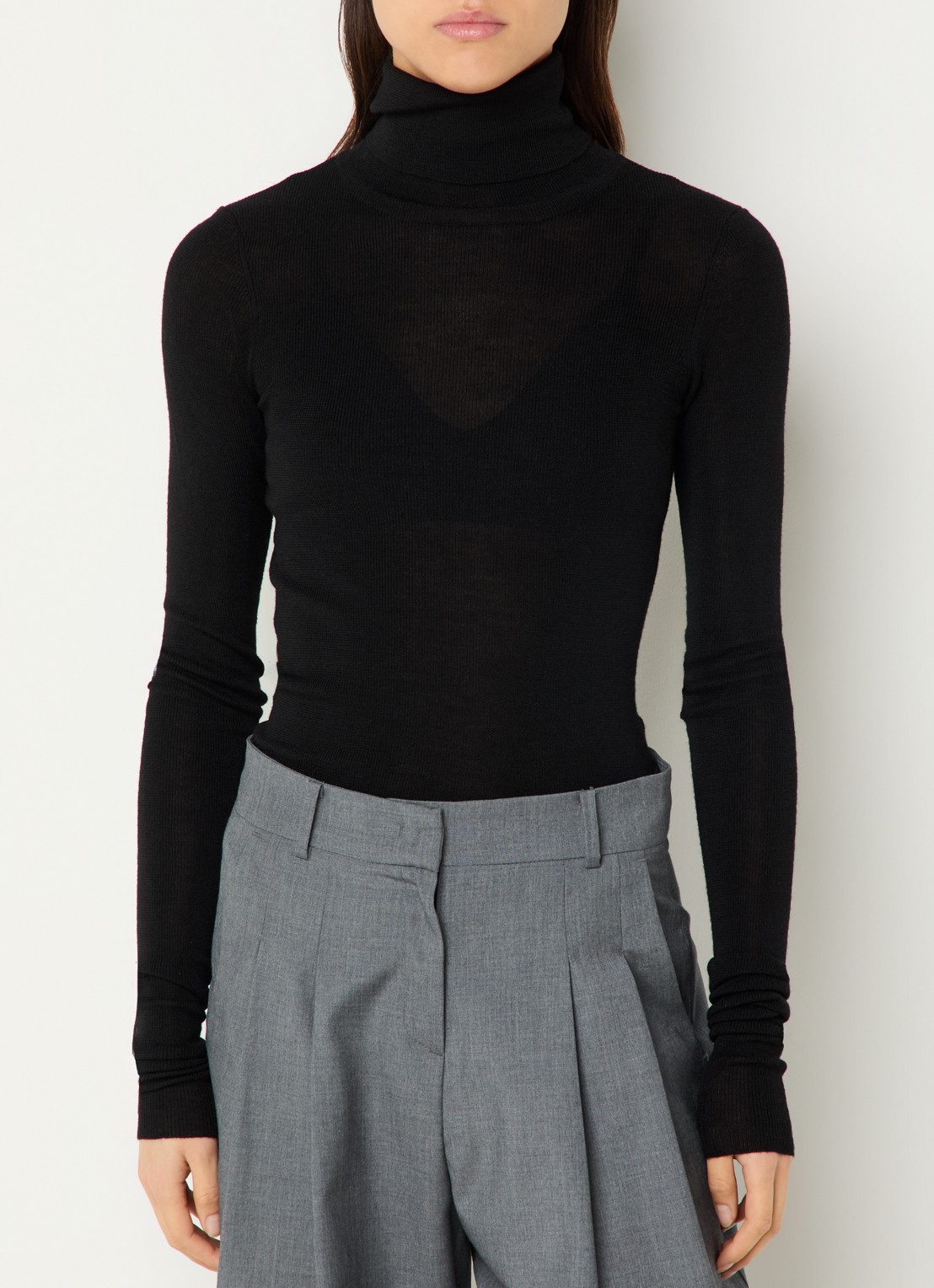 The Frankie Shop Utica fijngebreide top in wolblend met col - detail 3 zwart
