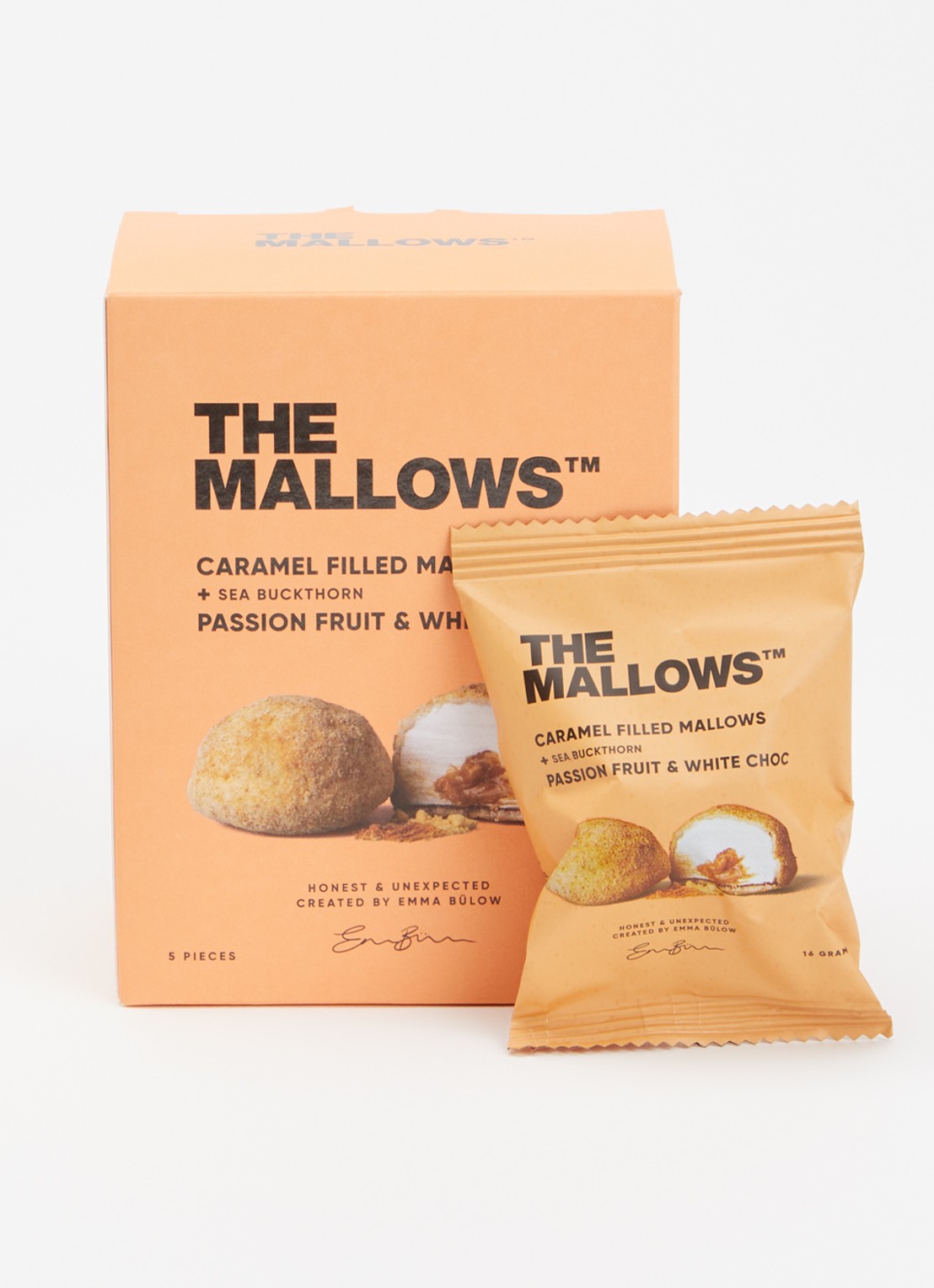The Mallows Caramel Filled Mallows passievrucht en witte chocolade 80 gram - voorkant 2 oranje
