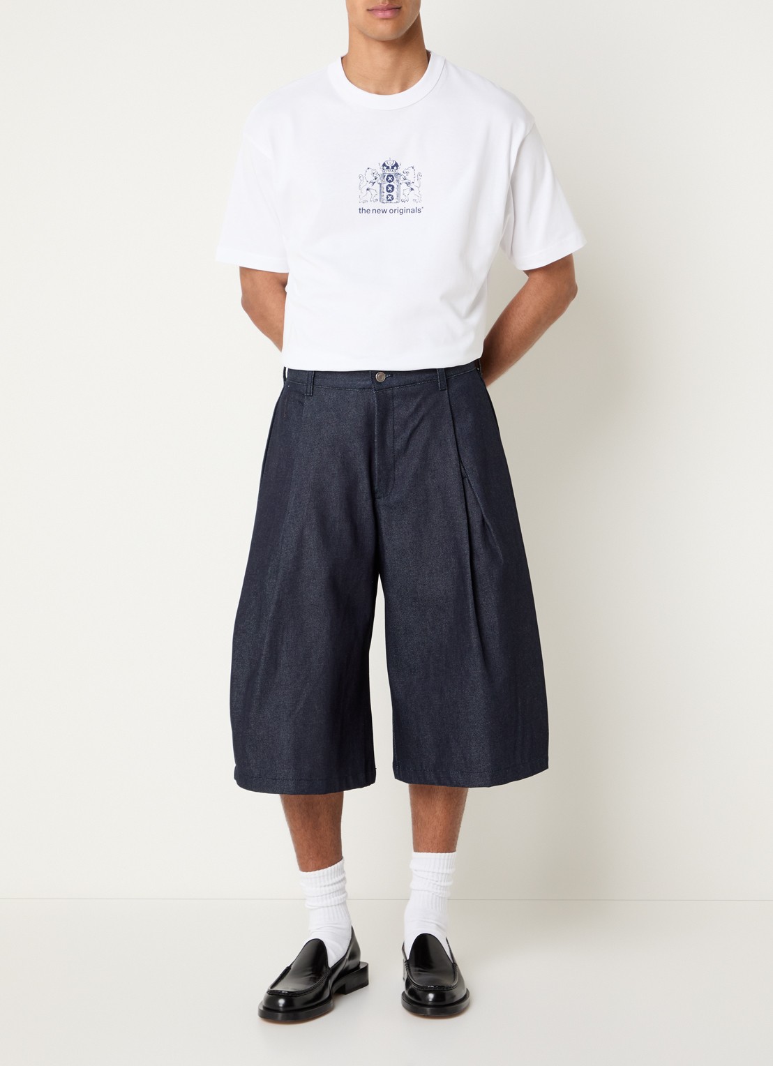 The New Originals Lion Speaker Tee met front- en backprint - voorkant 4 wit
