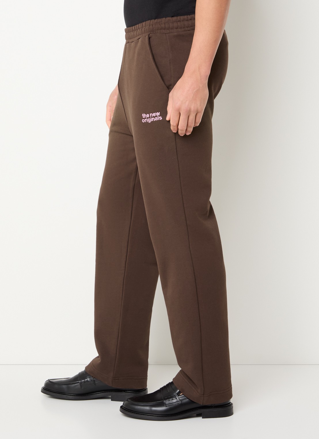The New Originals Straight fit joggingbroek met steekzakken - detail 5 donkerbruin