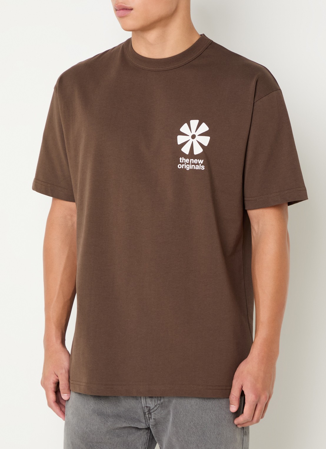 The New Originals T-shirt met logo- en backprint - achterkant 3 bruin