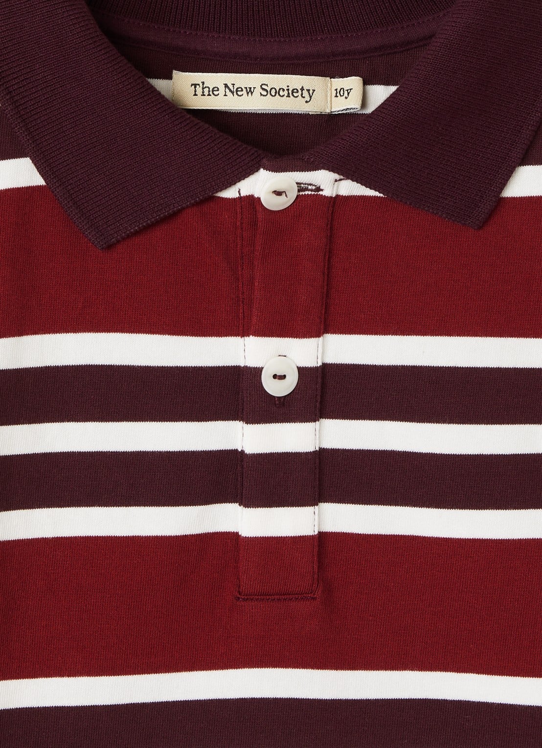 The New Society Alfie polo met streepprint - detail bordeauxrood