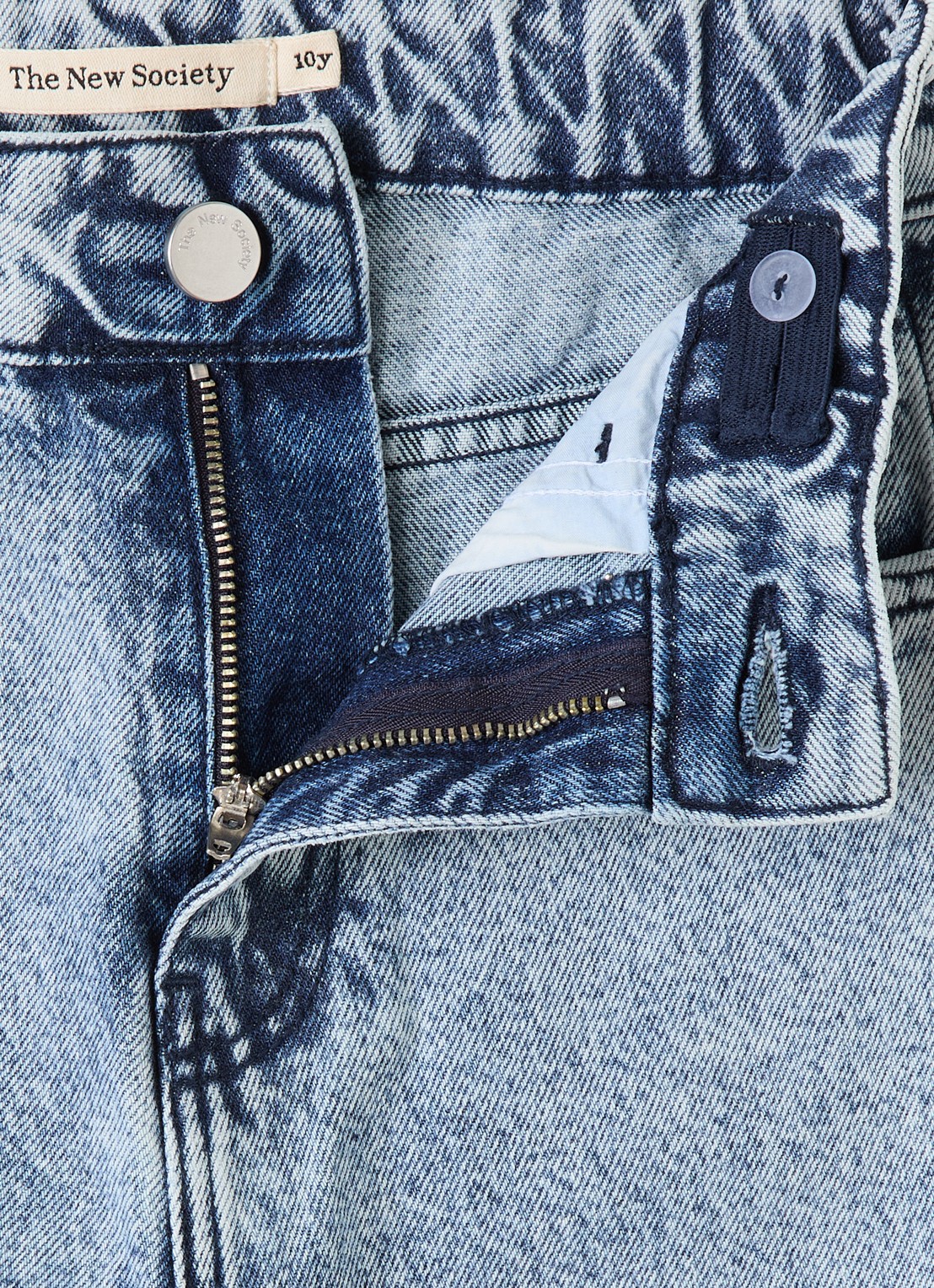 The New Society Balloon fit jeans met lichte wassing - detail 3 lichtblauw