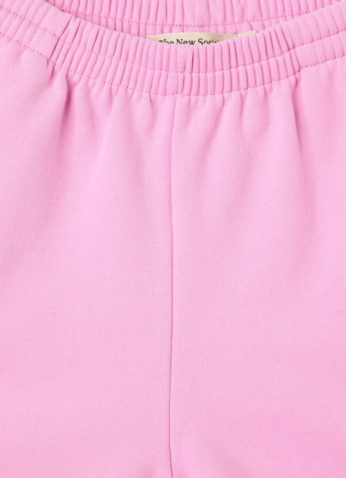 The New Society Straight fit korte joggingbroek met logo - detail 2 roze