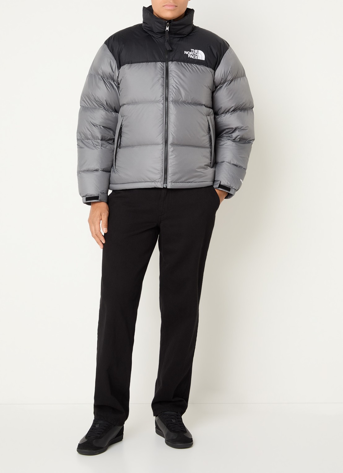 The North Face 1996 Retro Nuptse puffer jack met donsvulling  - voorkant 4 grijs