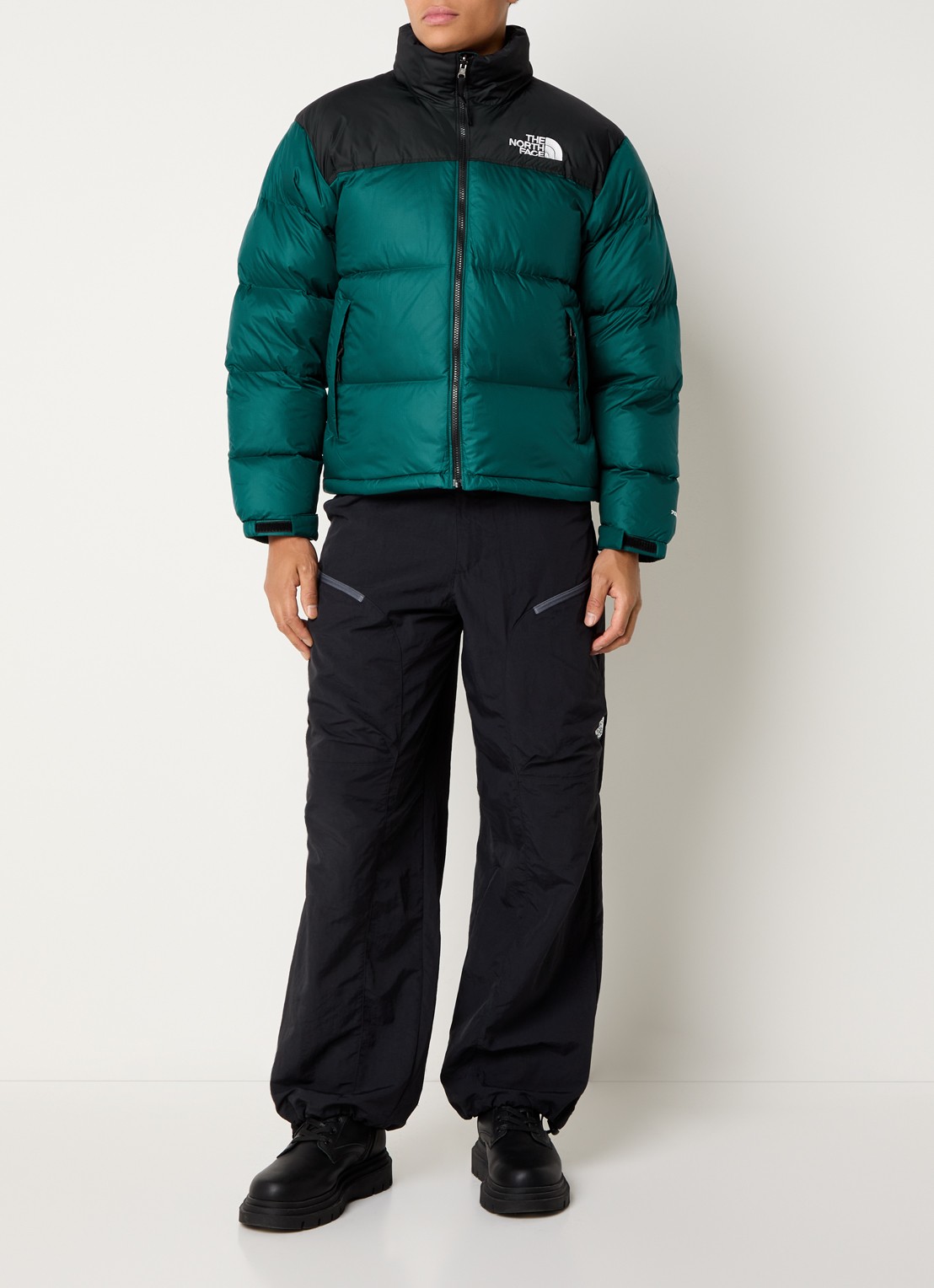The North Face 1996 Retro Nuptse puffer jack met donsvulling  - voorkant 2 turquoise