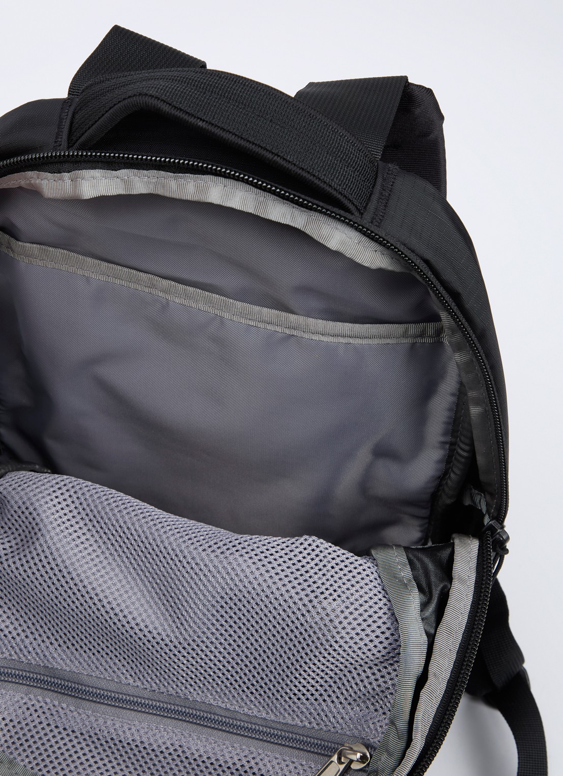 The North Face Borealis Mini rugzak met logoborduring - detail zwart