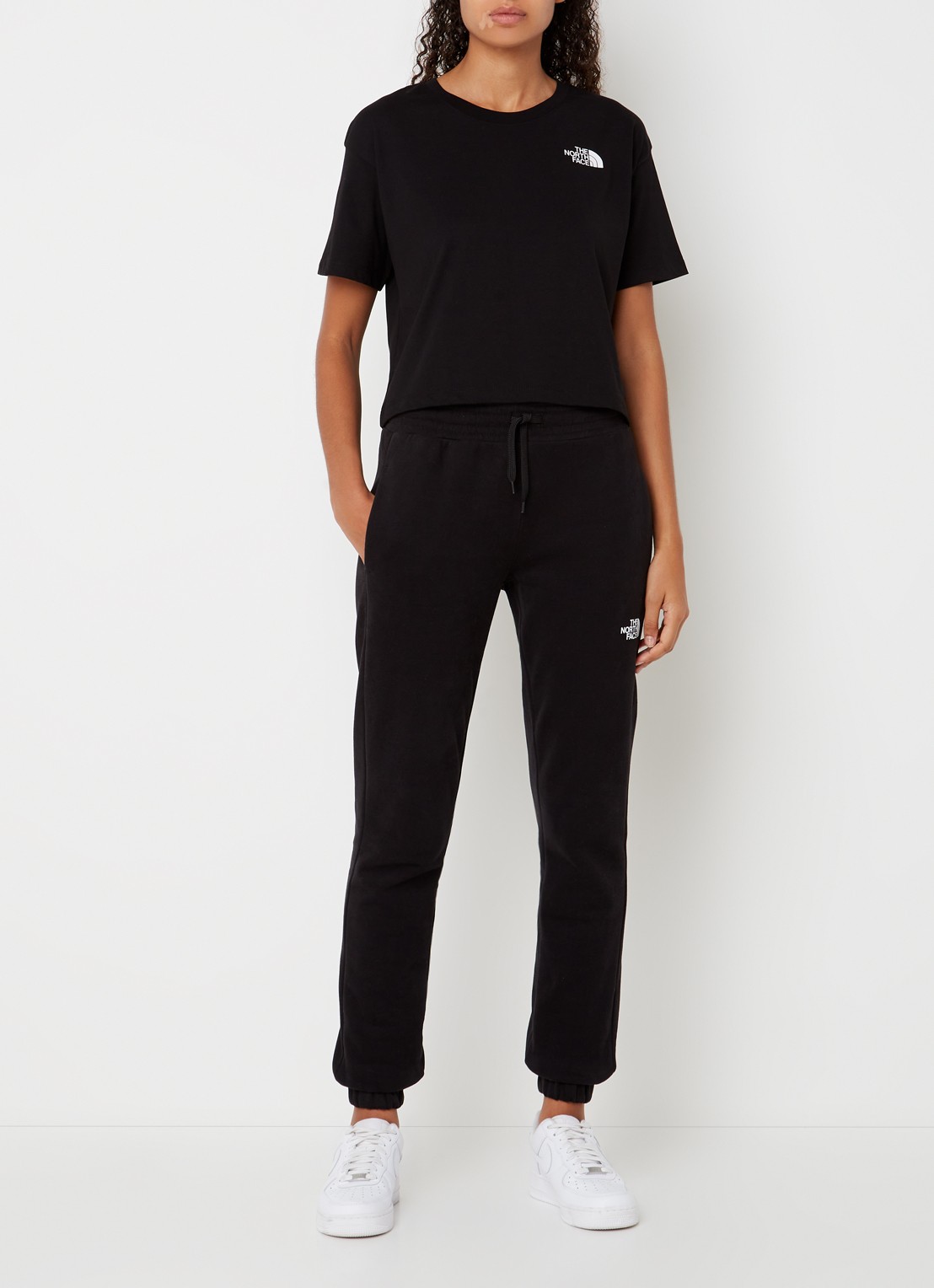 The North Face Cropped T-shirt met logo - voorkant 2 zwart