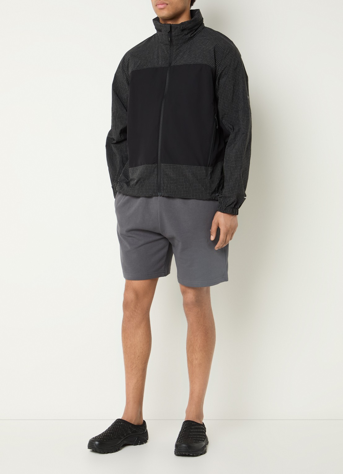 The North Face Jack met ruitdessin en ritszakken - voorkant 3 antraciet