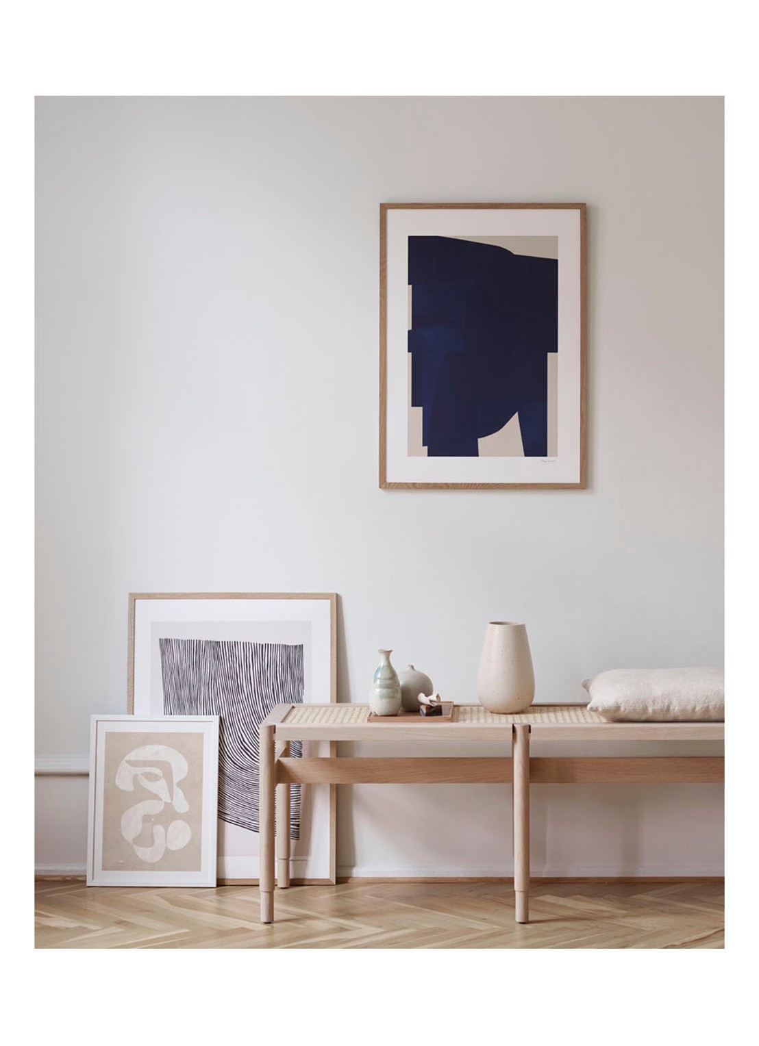 THE POSTER CLUB Blue, Berit Mogensen Lopez print - detail donkerblauw