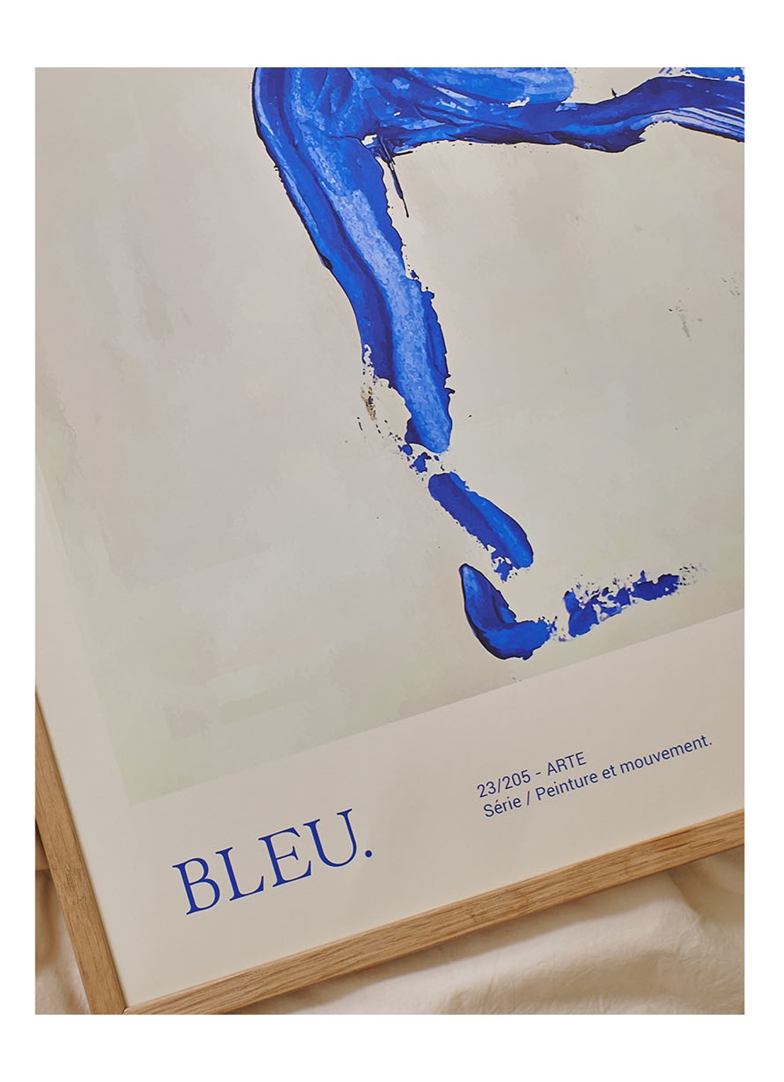 THE POSTER CLUB Caro Bleu, Lucrecia Rey print - detail 3 beige