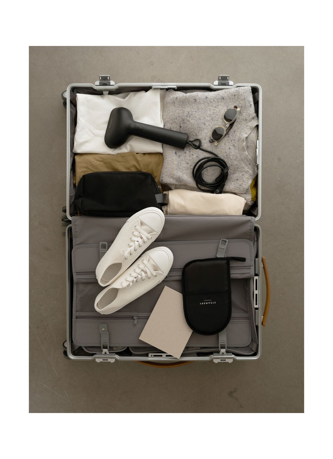 The Steamery Cirrus X kledingstomer - voorkant 2 zwart