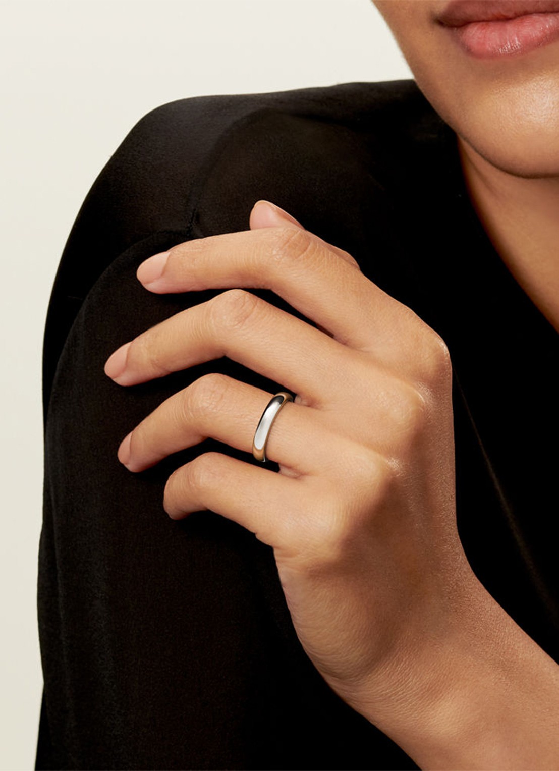 Tiffany & Co. Tiffany Forever Wedding Band ring 77383 - detail 2 undefined