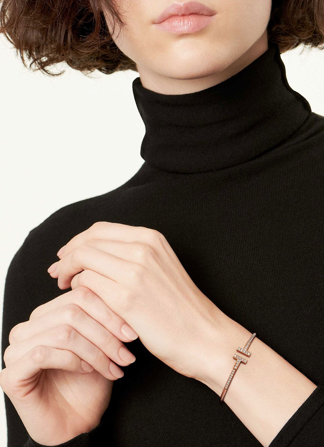Tiffany & Co. Tiffany T bangle van 18 karaat roségoud met diamant 80874 - detail undefined