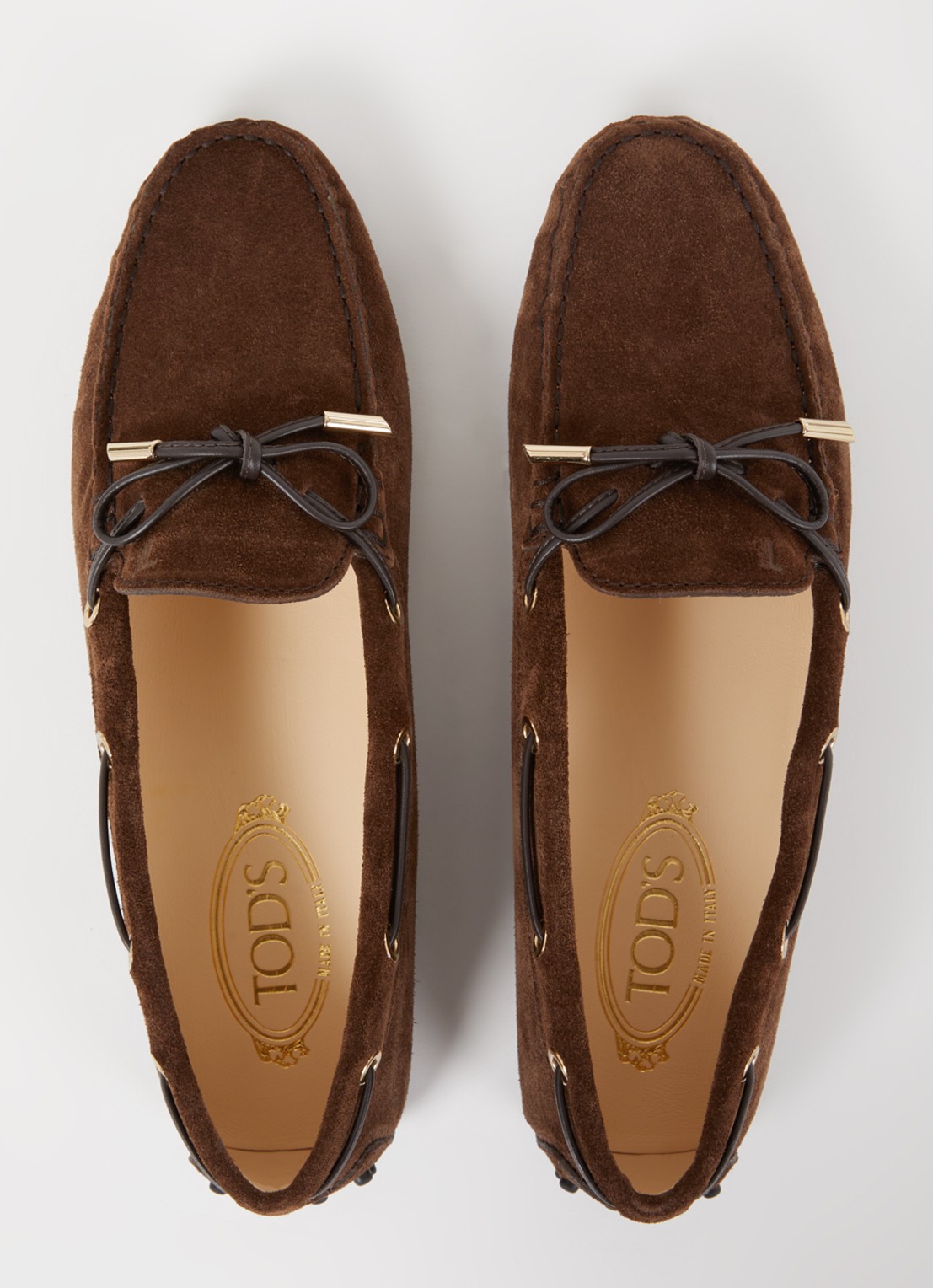 Tod's Gommino Driving bootschoen van suède - detail 3 donkerbruin