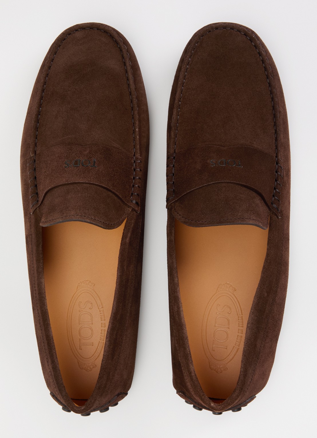 Tod's Gommino mocassin van kalfssuède - detail 4 donkerbruin