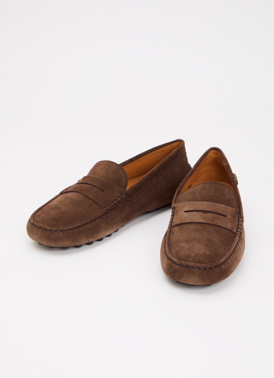 Tod's Gommino mocassin van kalfssuède - detail 3 donkerbruin