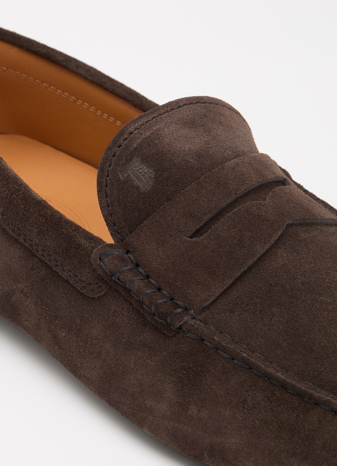Tod's Gommino mocassin van suède - detail 5 donkerbruin