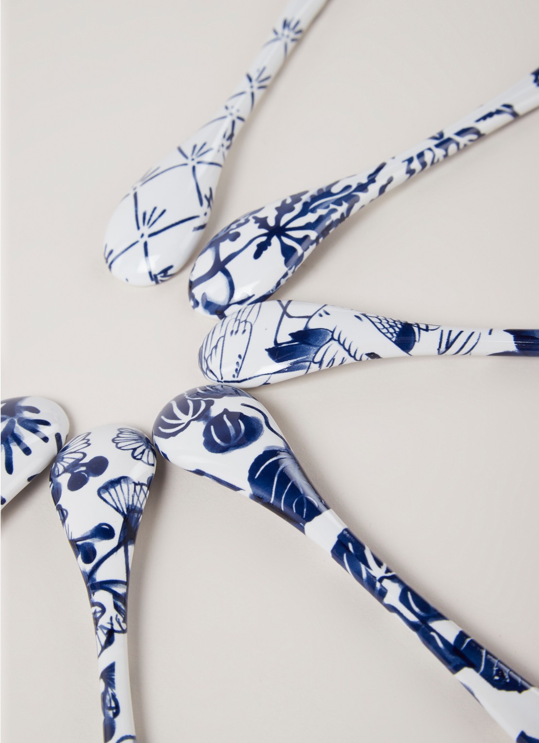 Tokyo Design Studio Flora Japonica theelepel set van 6 - detail 3 wit